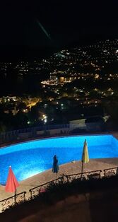 swimming pool in the night, villa to rent Côte d'Azur