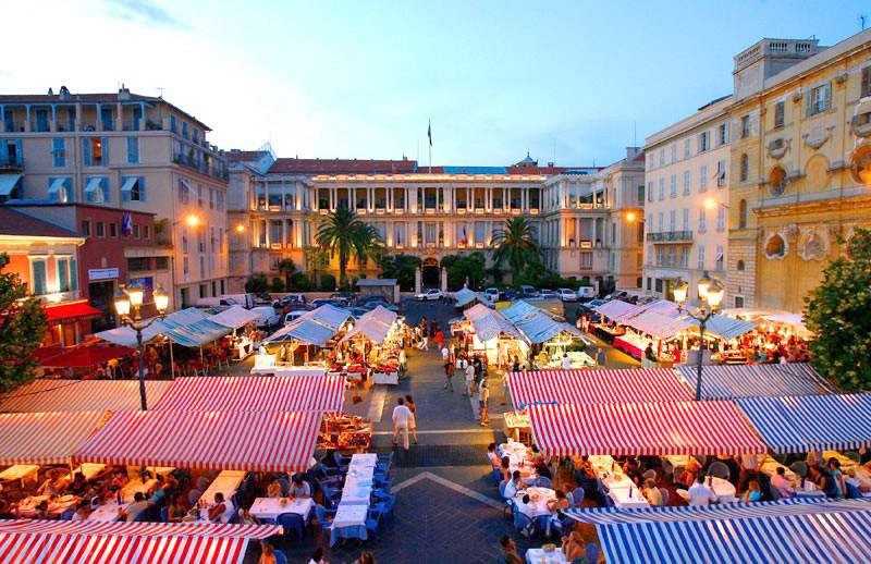 Les rues animées de Nice